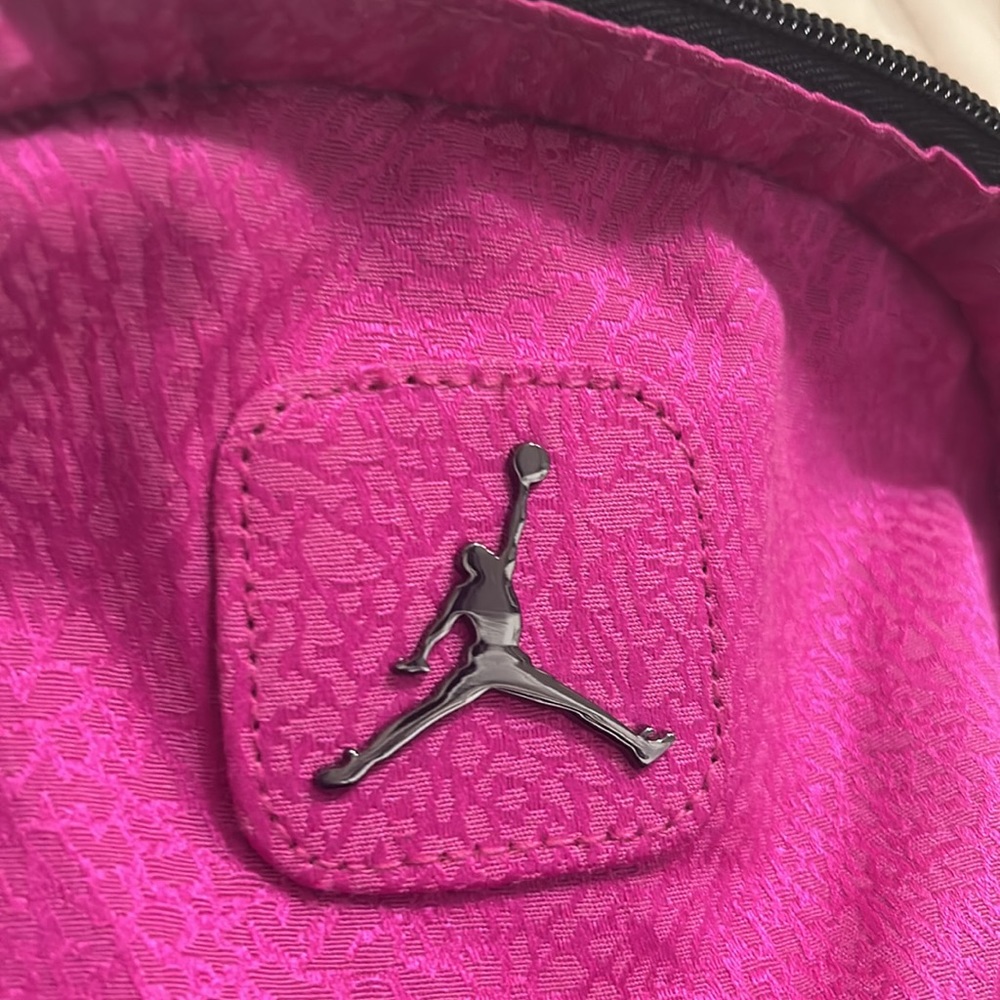 Jordan Elite Mini Backpack Crossbody - Picture 9 of 11